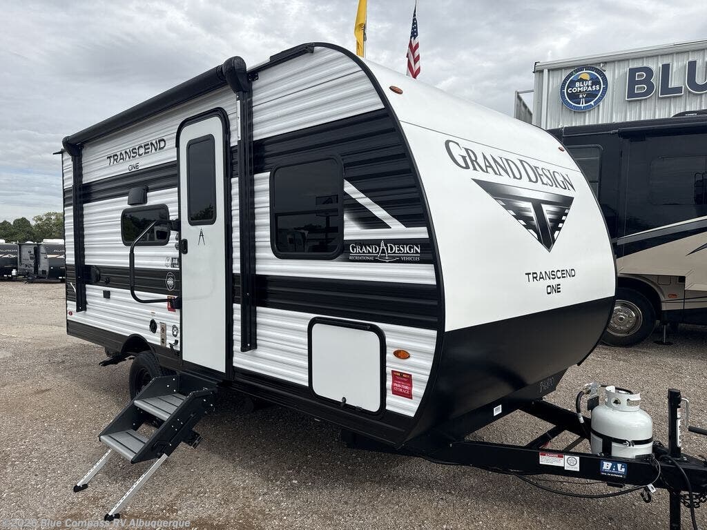 New 2027  Grand Design Transcend One 151BH by Grand Design from Blue Compass RV Albuquerque in Albuquerque, NM