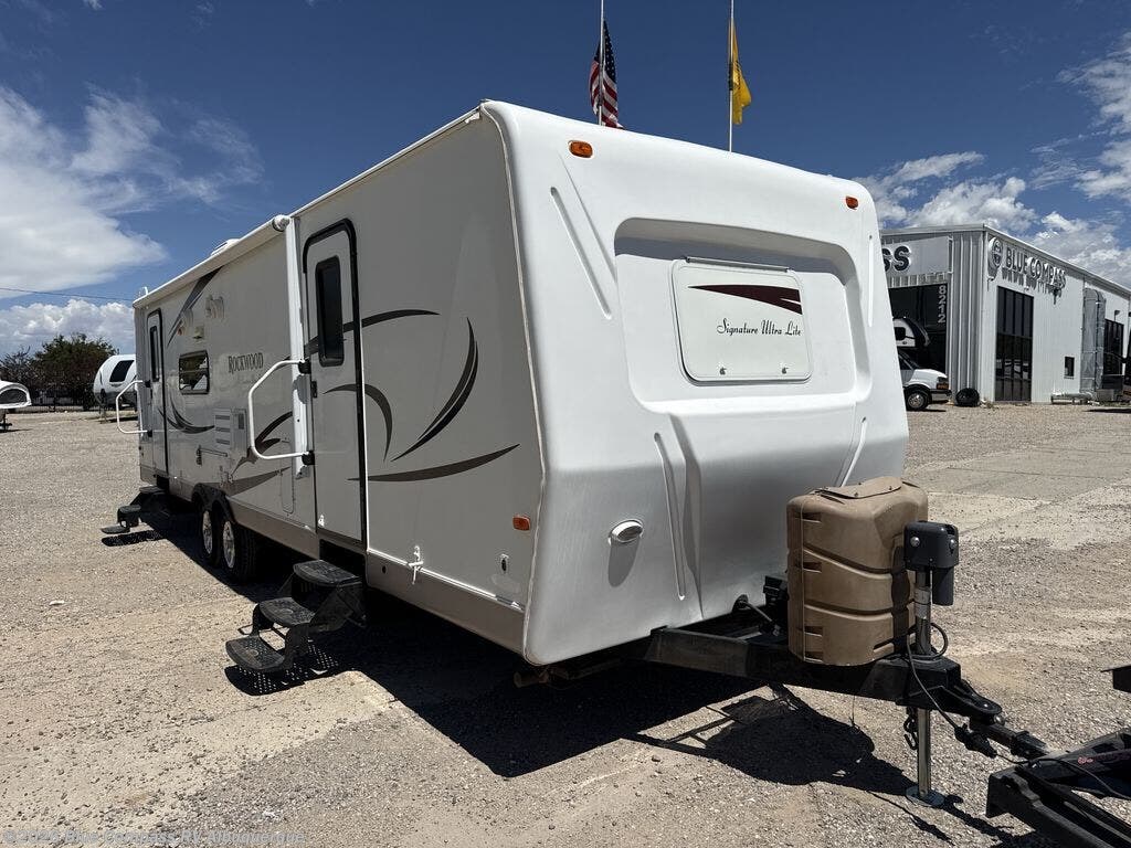 Used 2010 Forest River Rockwood Signature Ultra Lite 8314BSS available in Albuquerque, New Mexico
