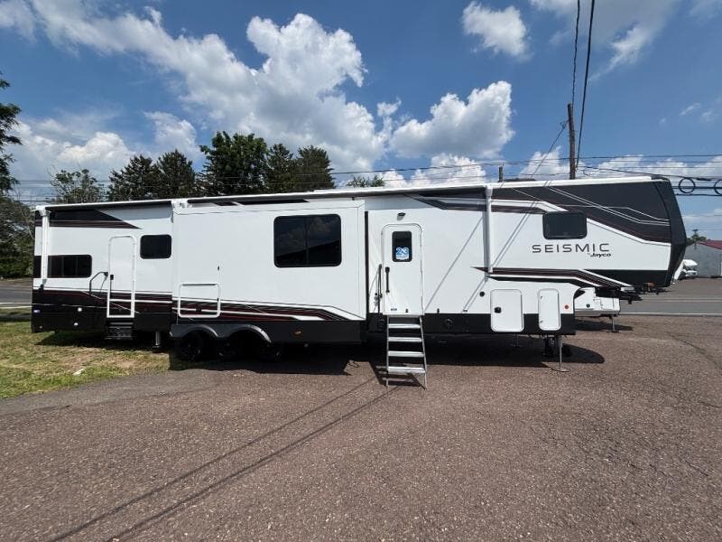 New 2026 Jayco Seismic 399 available in Souderton, Pennsylvania
