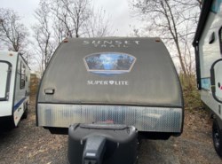 Used 2014 CrossRoads Sunset Trail Super Lite ST240BH available in Souderton, Pennsylvania