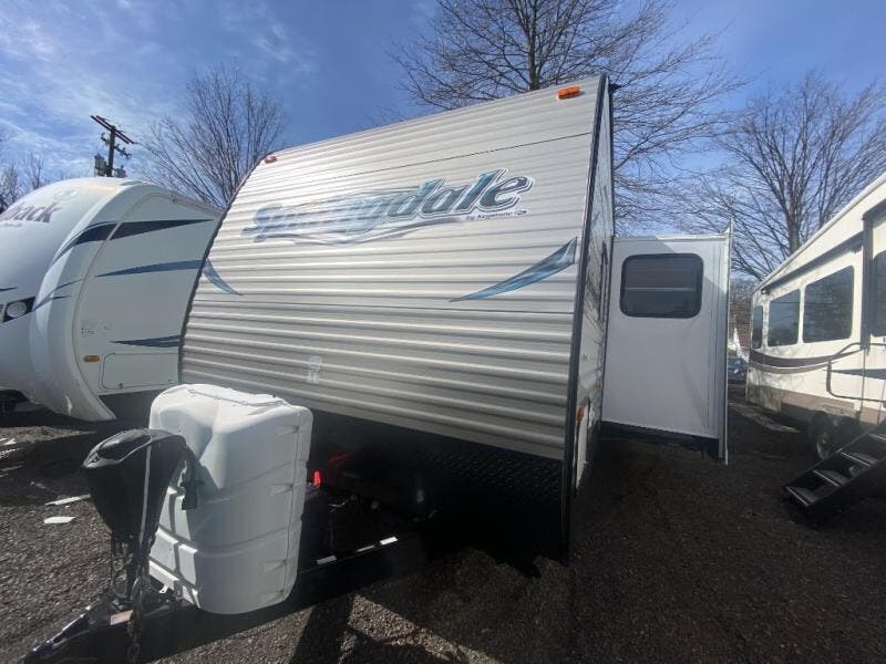 Used 2014 Keystone Springdale 282BHSSR available in Souderton, Pennsylvania