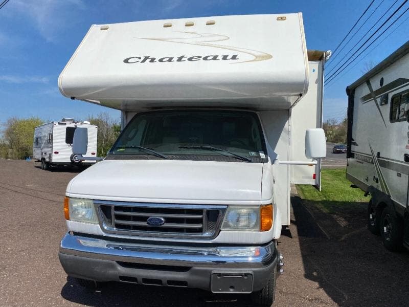 Used 2007 Four Winds International Chateau 31P available in Souderton, Pennsylvania