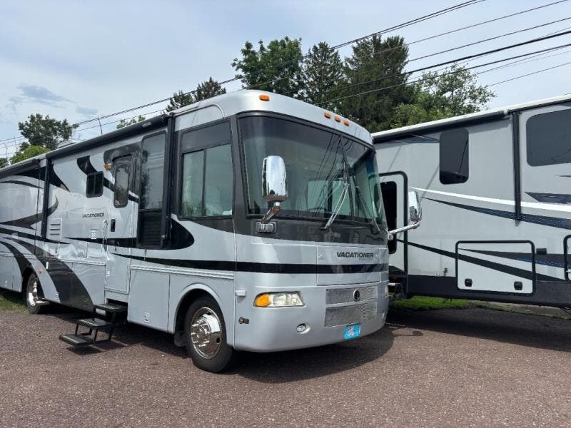 Used 2004 Holiday Rambler Vacationer 34 SBD available in Souderton, Pennsylvania