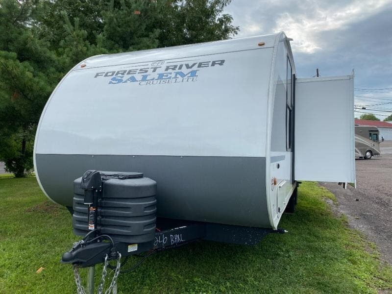 Used 2025 Forest River Salem Cruise Lite 240BHXL available in Souderton, Pennsylvania