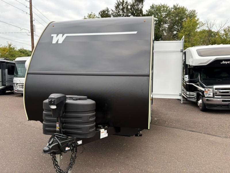 New 2027 Winnebago Micro Minnie 2200TBH available in Souderton, Pennsylvania