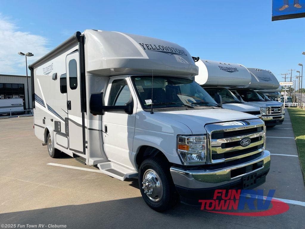 New 2026 Gulf Stream Yellowstone Y5245 available in Cleburne, Texas