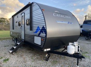 New 2022 Coachmen Catalina Summit 8 Series 261BHS available in Scott, Louisiana