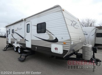 Used 2015 CrossRoads Zinger ZT270RL available in Brownstown Township, Michigan