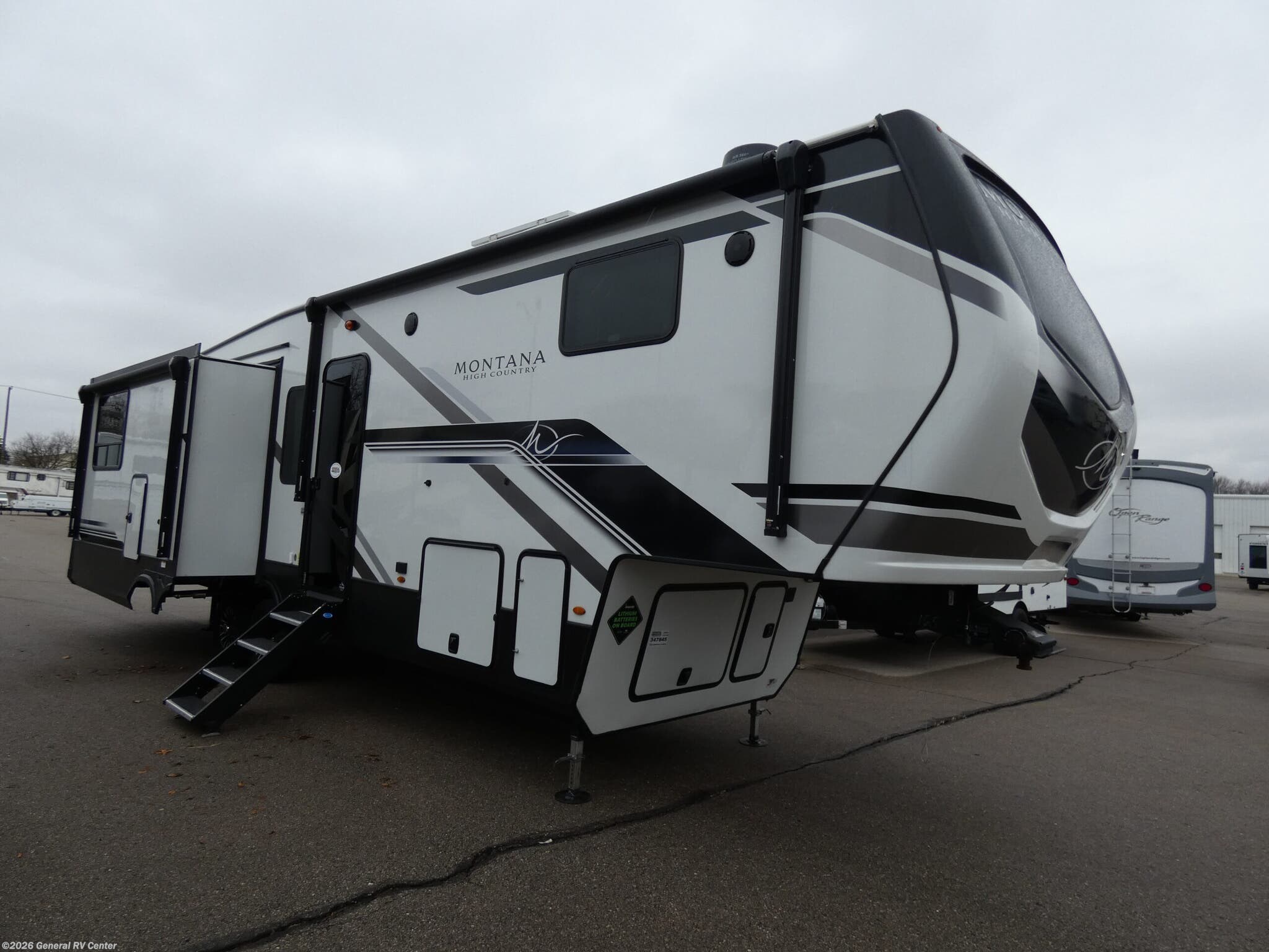 Used 2024 Keystone Montana High Country 311RD available in Brownstown Township, Michigan