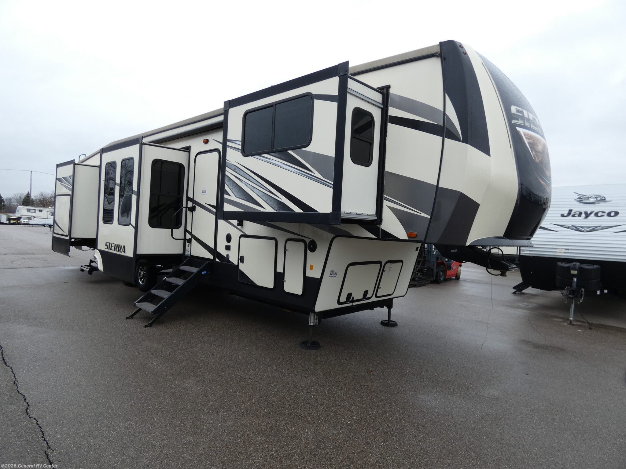 Used 2018 Forest River Sierra 379FLOK available in Brownstown Township, Michigan