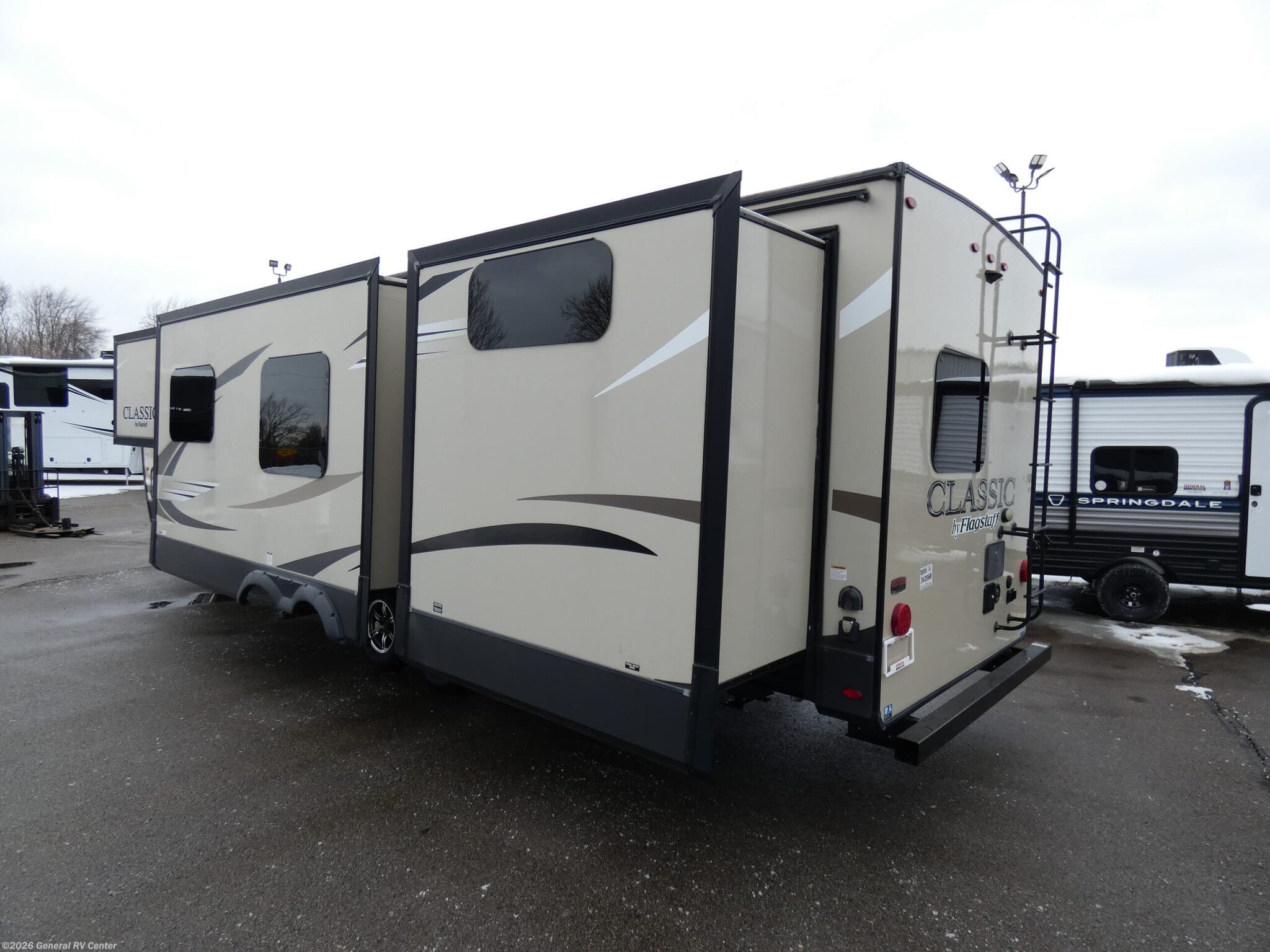 Used 2019 Forest River Flagstaff 832BHIKWS available in Brownstown Township, Michigan