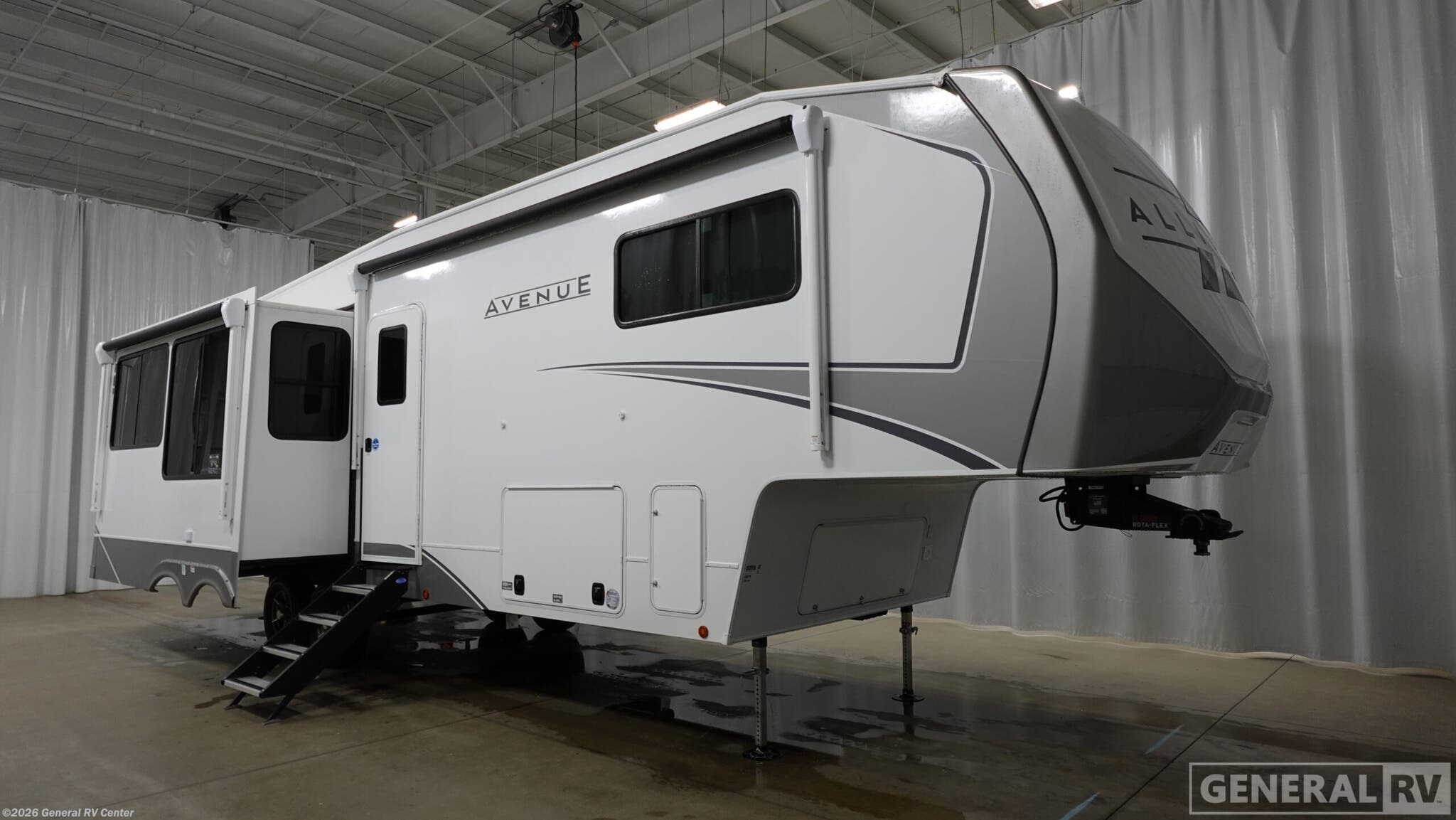 New 2026 Alliance RV Avenue 32RLS available in Brownstown Township, Michigan