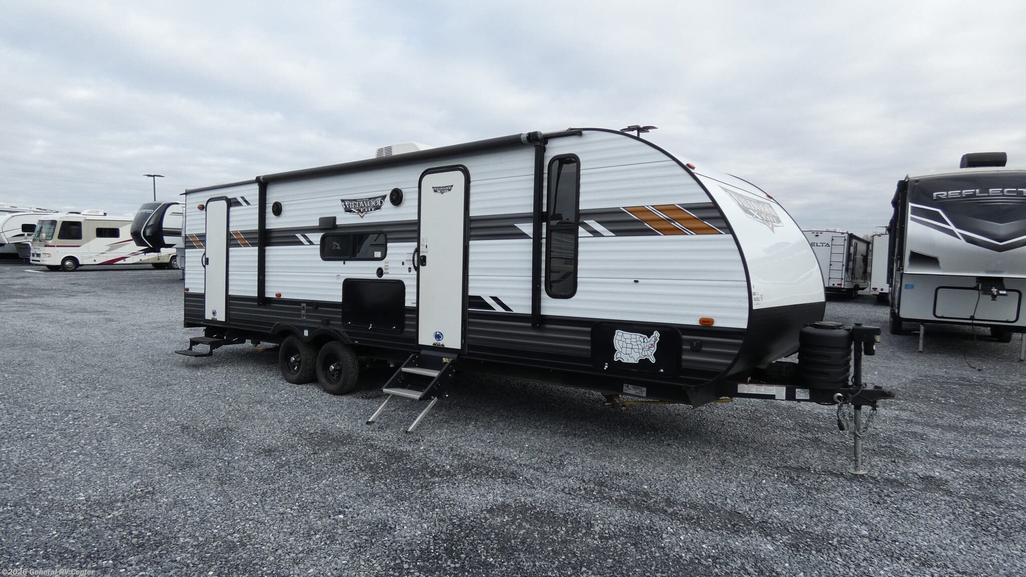 Used 2021 Forest River Wildwood X-Lite 263BHXL available in Brownstown Township, Michigan