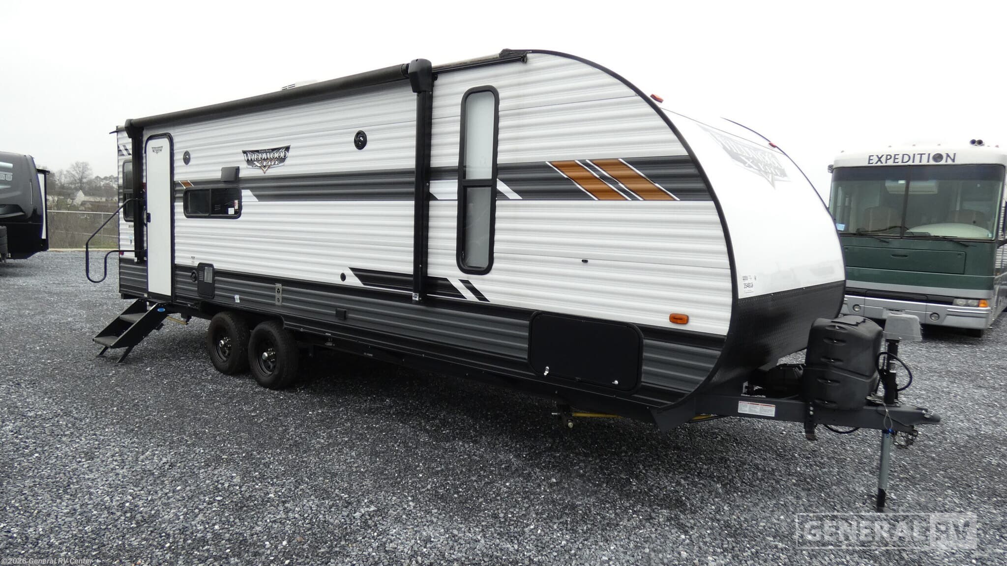 Used 2022 Forest River Wildwood X-Lite 24RLXL available in Brownstown Township, Michigan