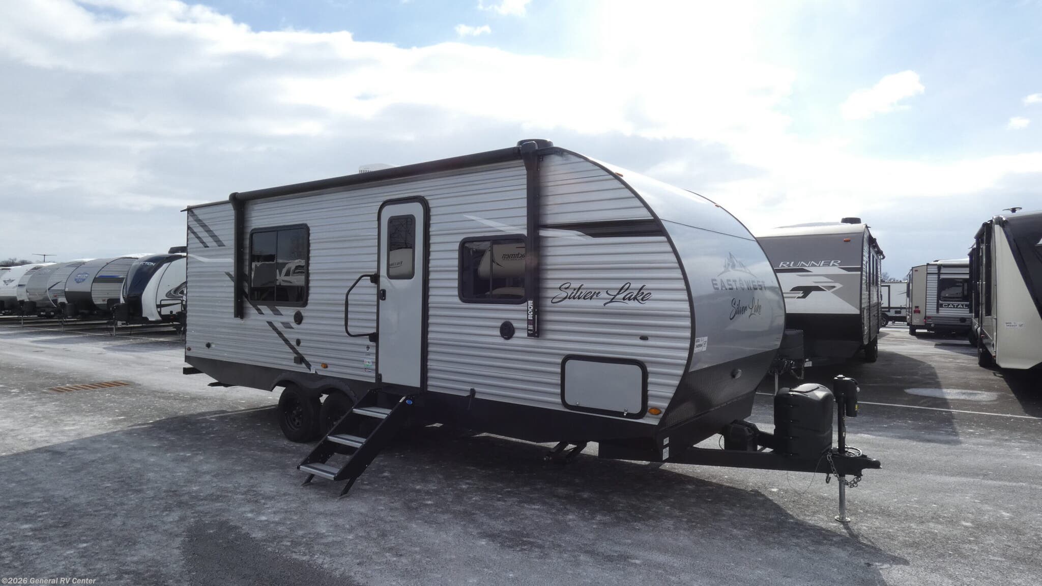 Used 2023 East to West Silver Lake 25KRB available in Brownstown Township, Michigan