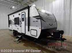 New 2025 Jayco Jay Flight SLX 211MB available in Mount Clemens, Michigan