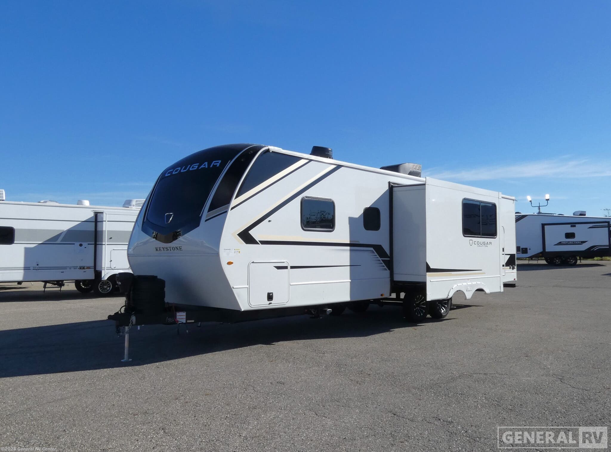 New 2026 Keystone Cougar 30BHS available in Mount Clemens, Michigan