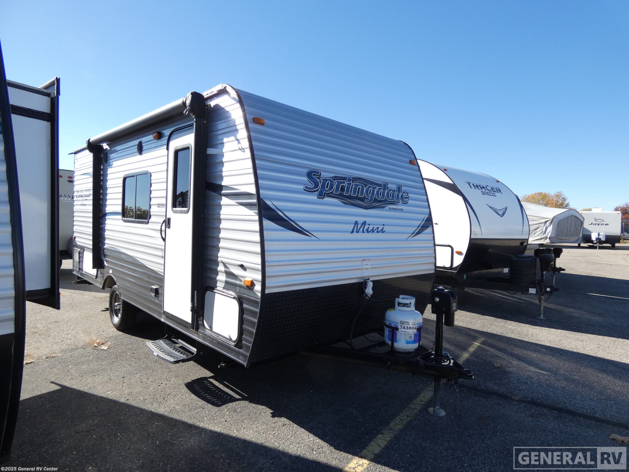 Used 2018 Keystone Springdale Mini 1850FL available in Mount Clemens, Michigan