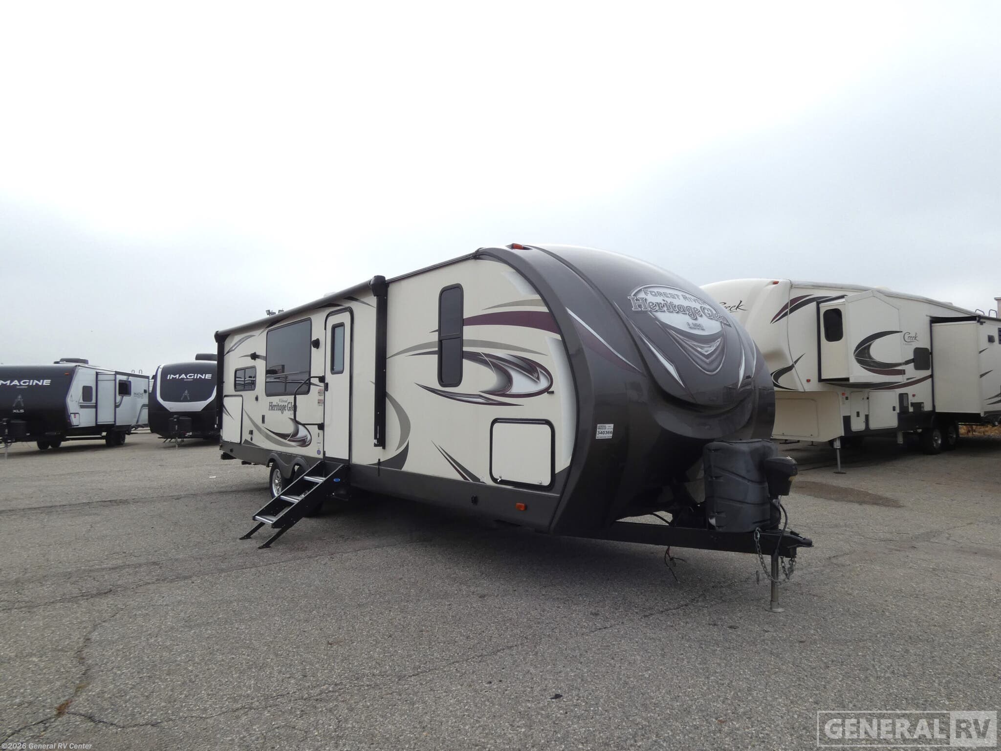 Used 2017 Forest River Wildwood 282RK available in Mount Clemens, Michigan
