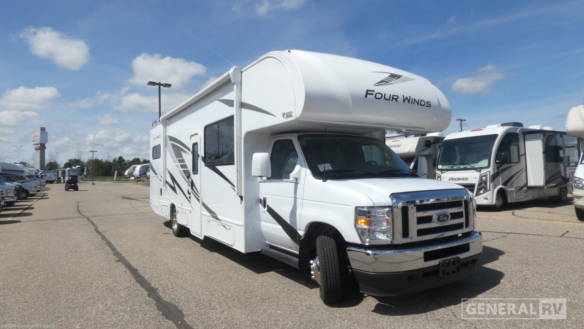 Used 2024 Thor Motor Coach  FOURWINDS 31WV available in Mount Clemens, Michigan