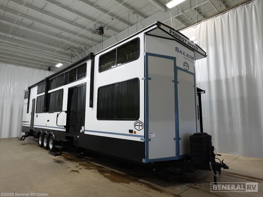 New 2025 Forest River Salem 44VIEW available in Elizabethtown, Pennsylvania