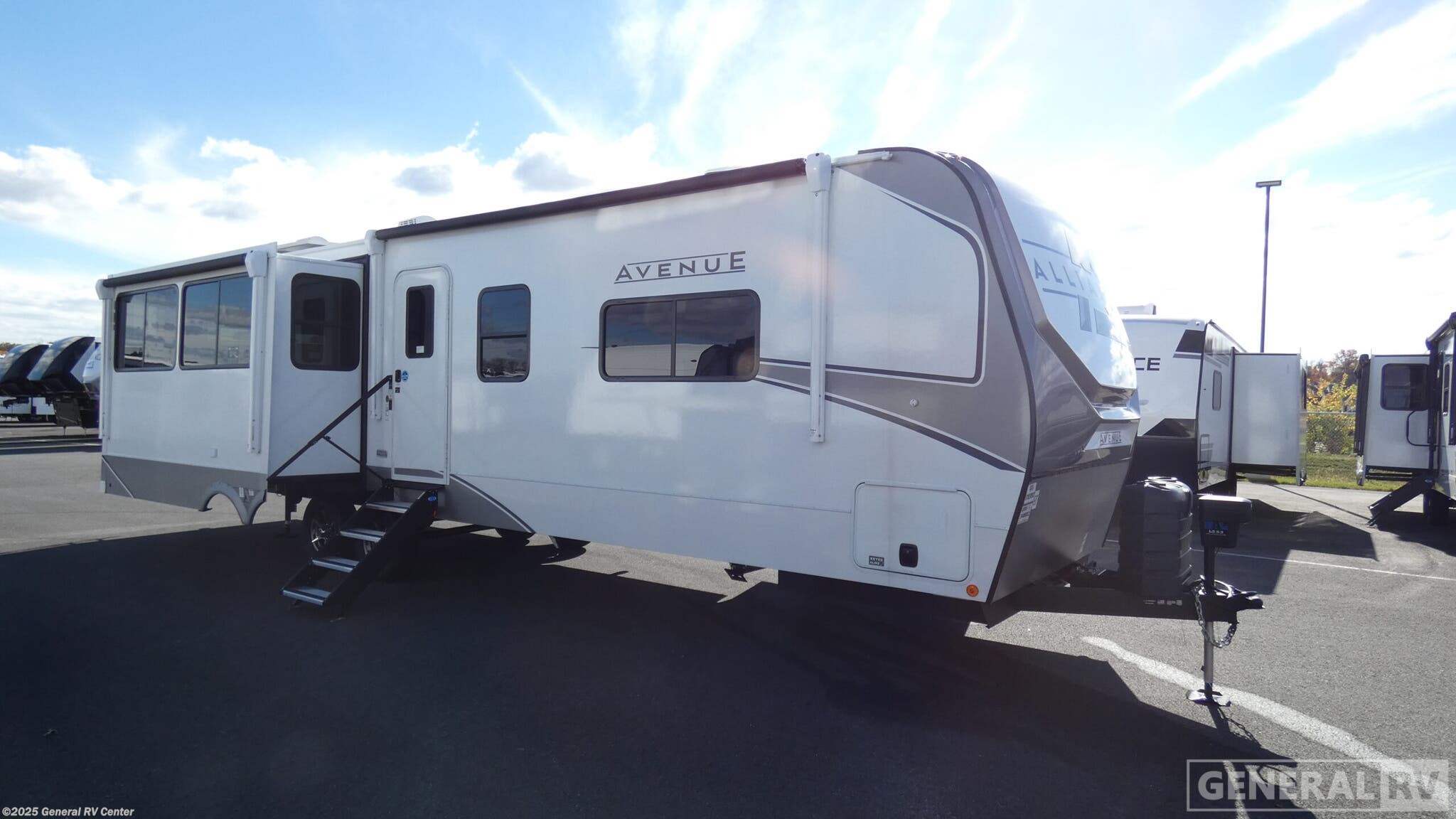 New 2026 Alliance RV Avenue 332RL available in Elizabethtown, Pennsylvania