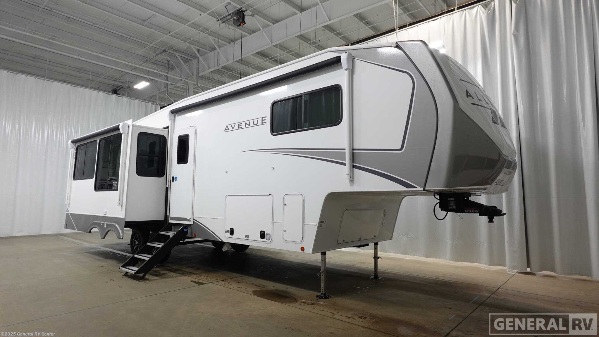 New 2026 Alliance RV Avenue 32RLS available in Elizabethtown, Pennsylvania