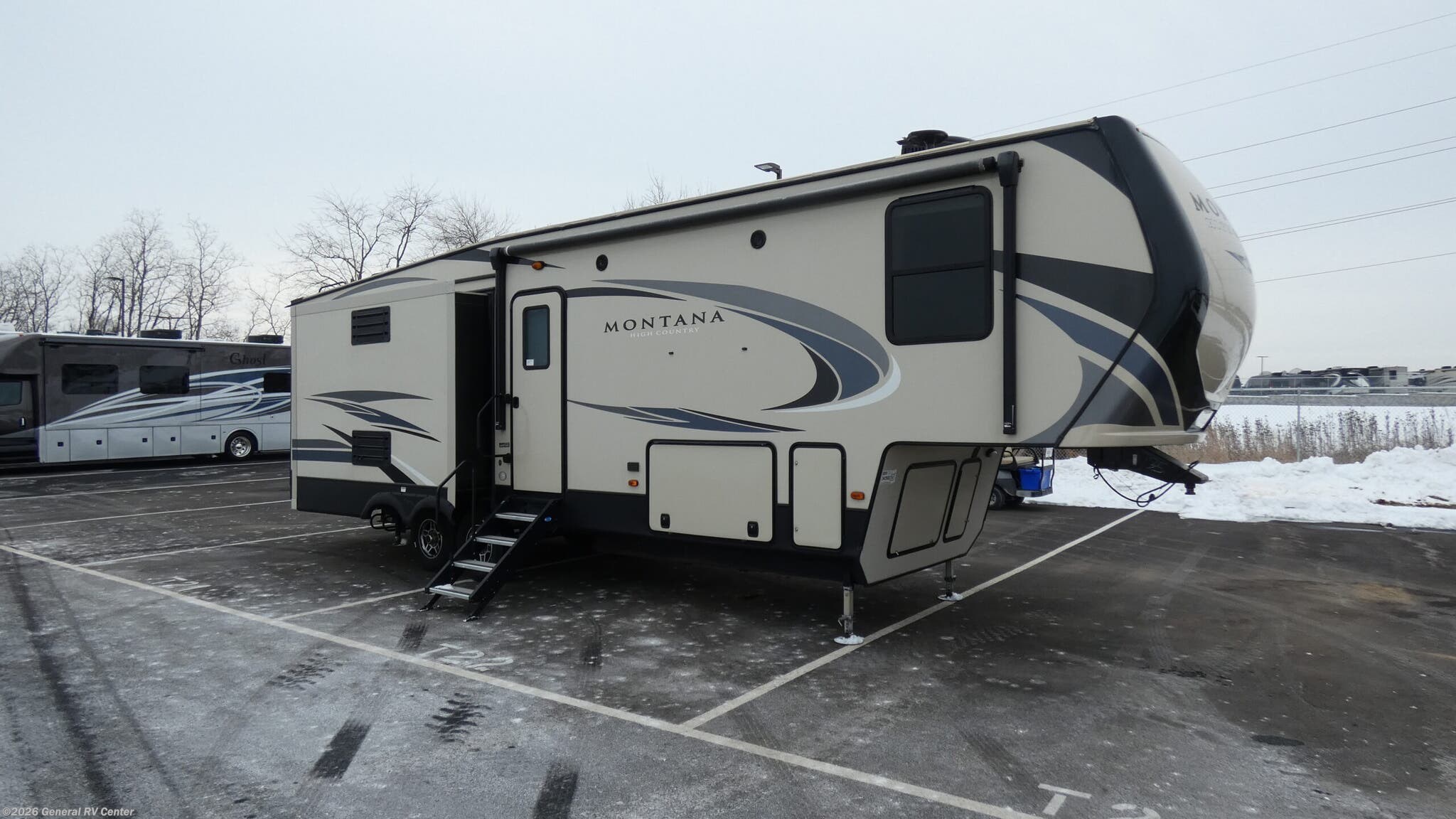 Used 2019 Keystone Montana High Country 305RL available in Elizabethtown, Pennsylvania