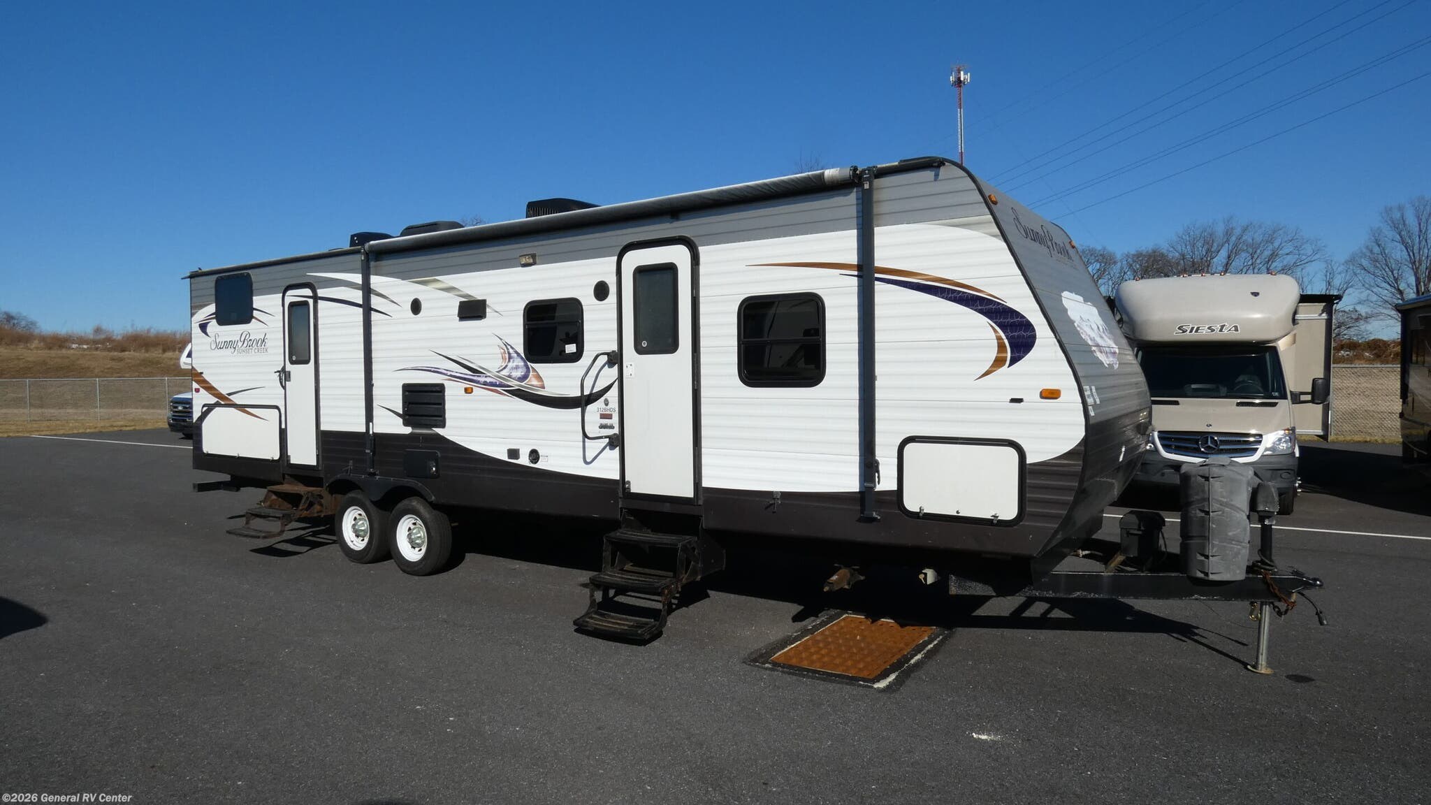 Used 2014 SunnyBrook Sunset Creek 312BHDS available in Elizabethtown, Pennsylvania