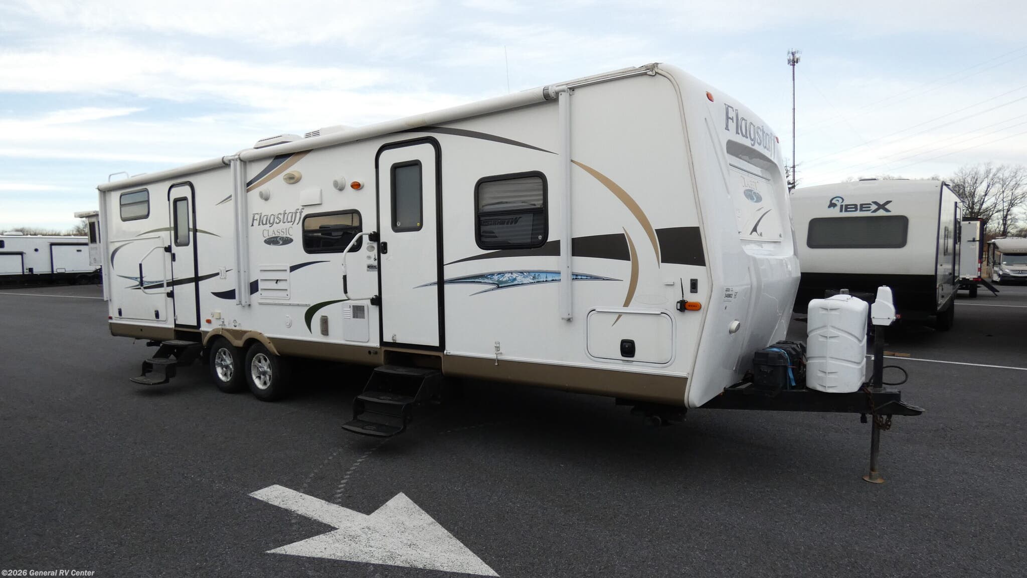 Used 2013 Forest River Flagstaff Classic Super Lite 831BHDS available in Elizabethtown, Pennsylvania