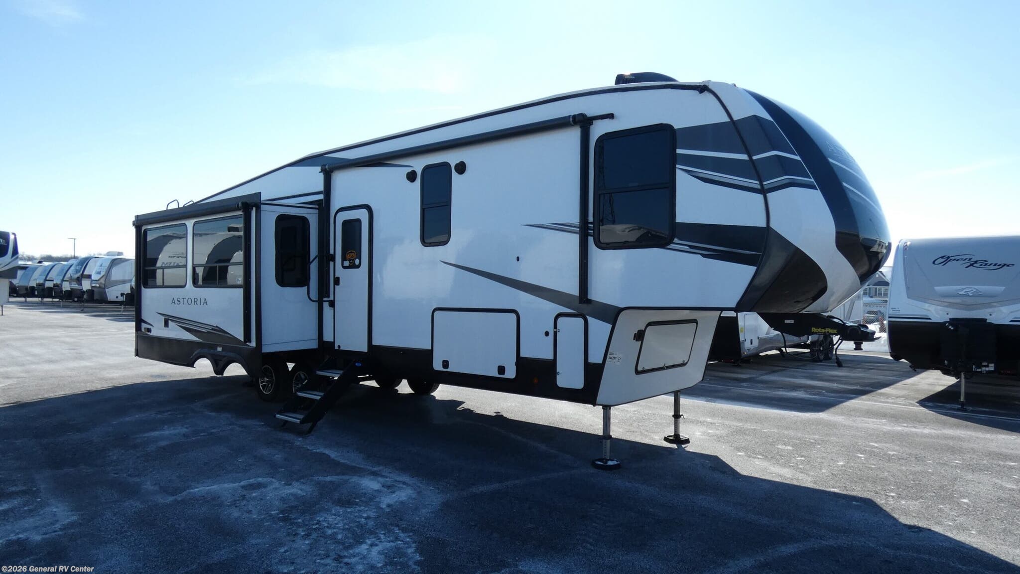 Used 2021 Dutchmen Astoria 3173RLP available in Elizabethtown, Pennsylvania