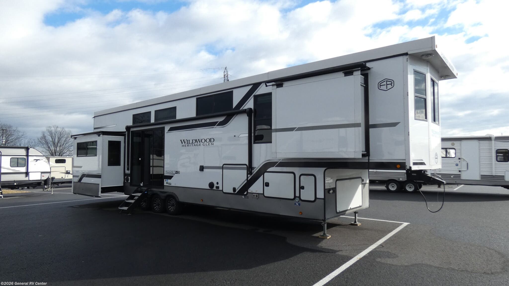 Used 2025 Forest River  HERITAGE GLEN ROOST43 available in Elizabethtown, Pennsylvania