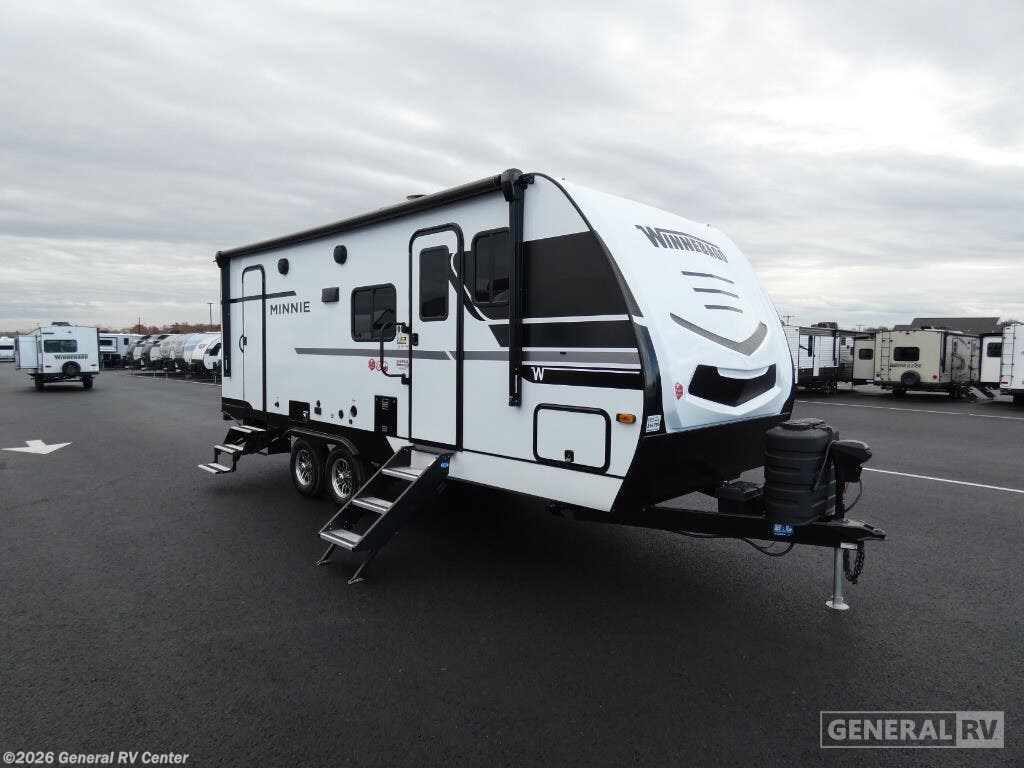New 2025 Winnebago Minnie 2326BH available in Elizabethtown, Pennsylvania