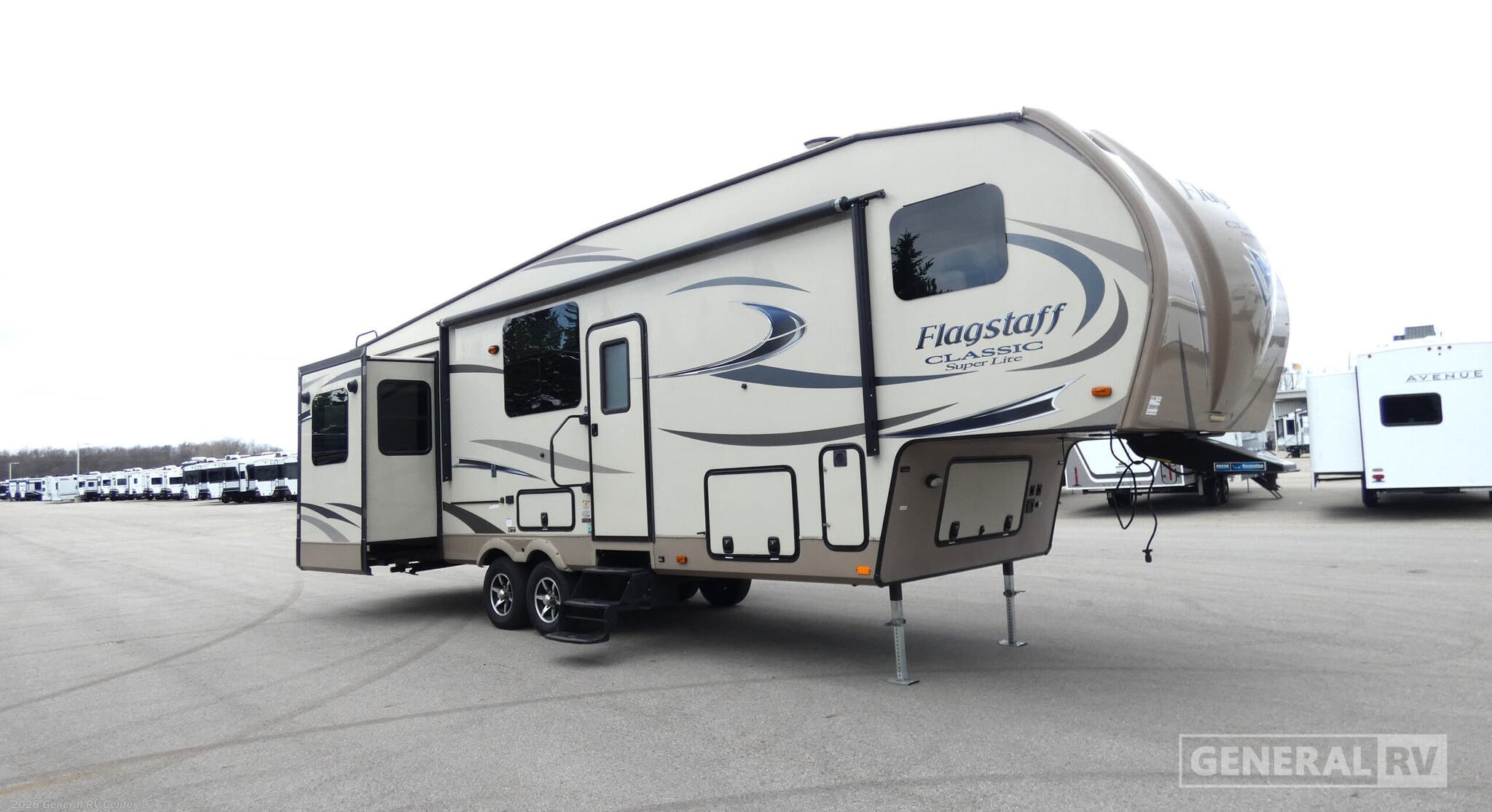 Used 2017 Forest River Flagstaff Classic Super Lite 8529RLWS available in Wayland, Michigan