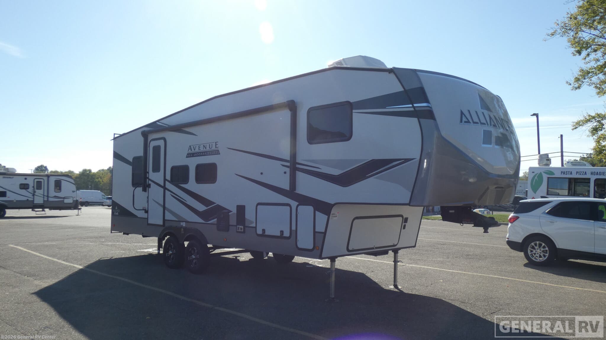 Used 2023 Alliance RV Avenue 28BH-1SL available in Wayland, Michigan