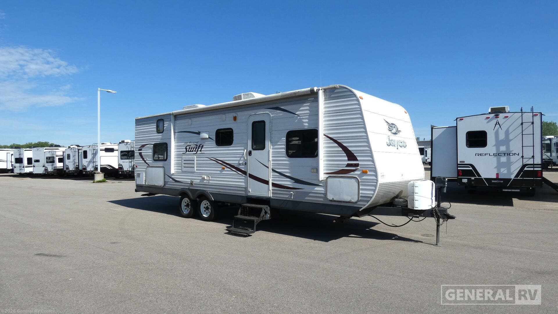 Used 2014 Jayco Jay Flight Swift 267BHS available in Wayland, Michigan