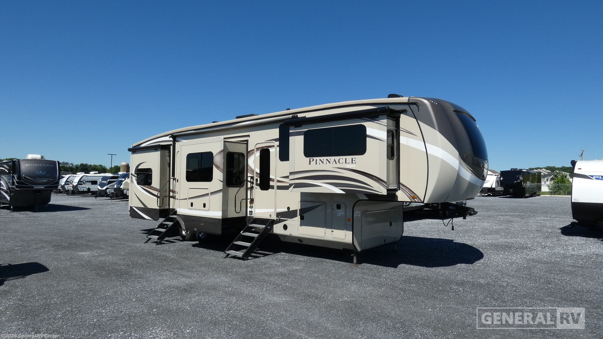 Used 2019 Jayco Pinnacle 38FLWS available in Wayland, Michigan