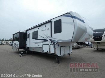 New 2022 Keystone Avalanche 372MB available in Wixom, Michigan
