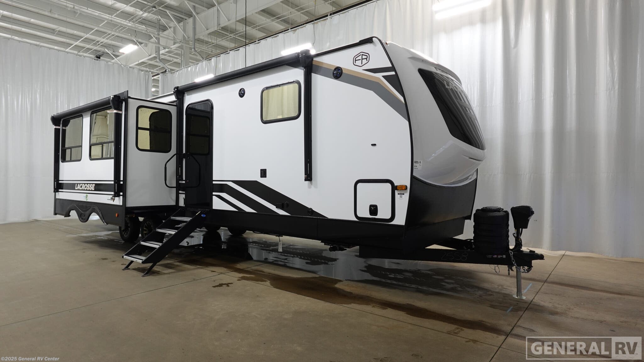 New 2026 Prime Time LaCrosse 3510DB available in Wixom, Michigan