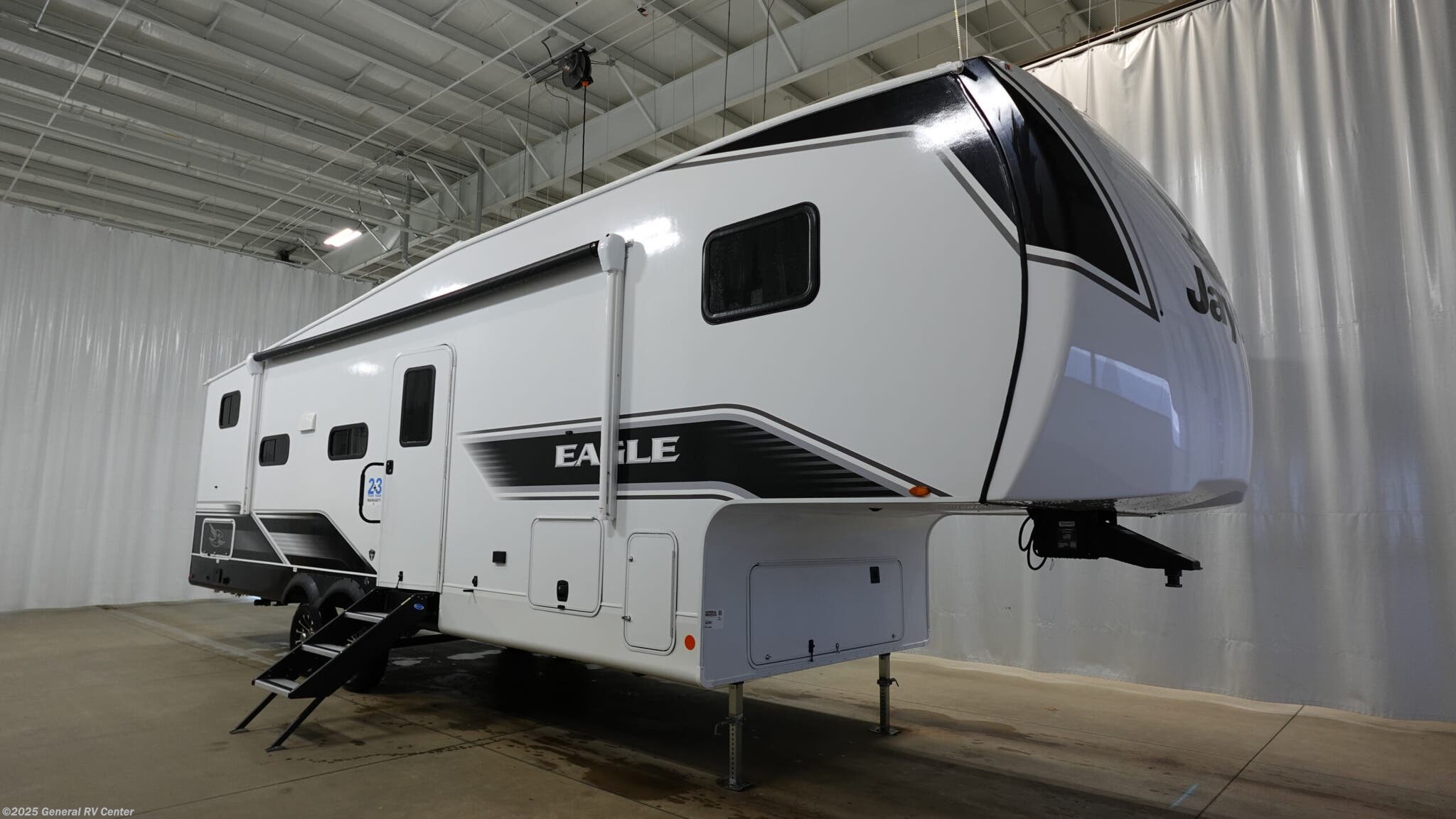 New 2026 Jayco Eagle 28BHU available in Wixom, Michigan