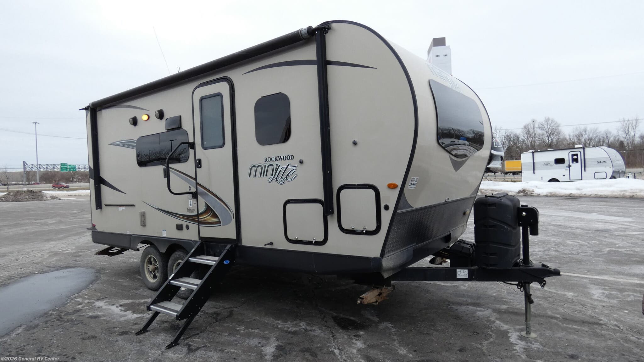Used 2019 Forest River Rockwood Mini Lite 2104S available in Wixom, Michigan