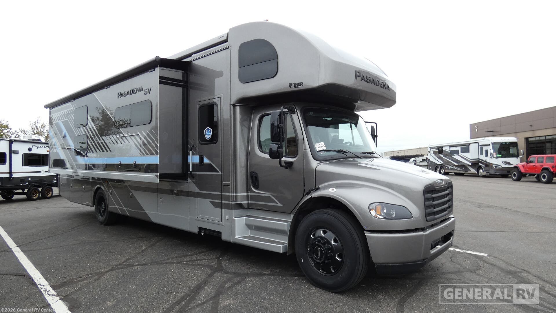 New 2026 Thor Motor Coach Pasadena SV 38XL available in Wixom, Michigan