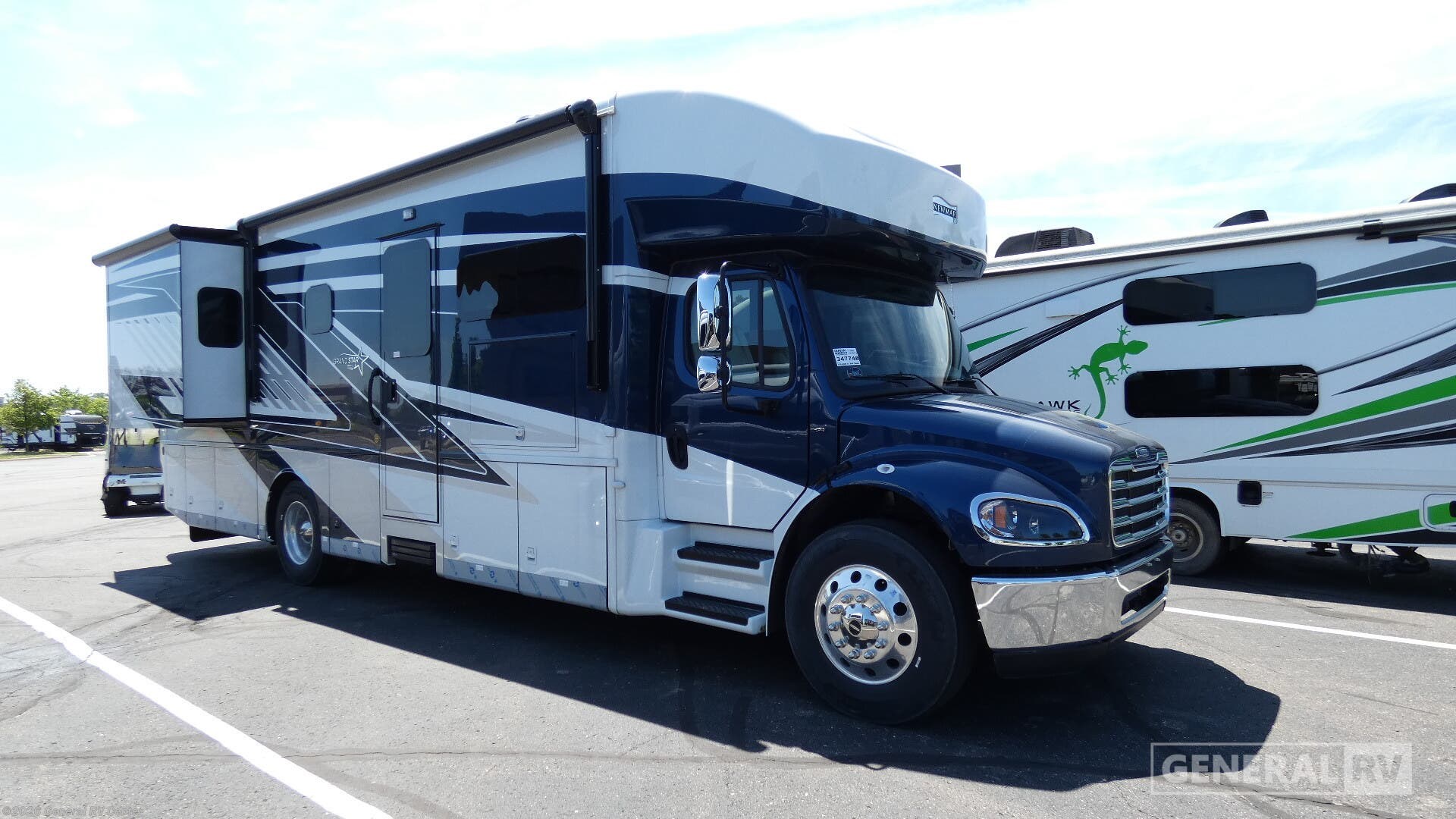 New 2026 Newmar Grand Star 3444 available in Wixom, Michigan