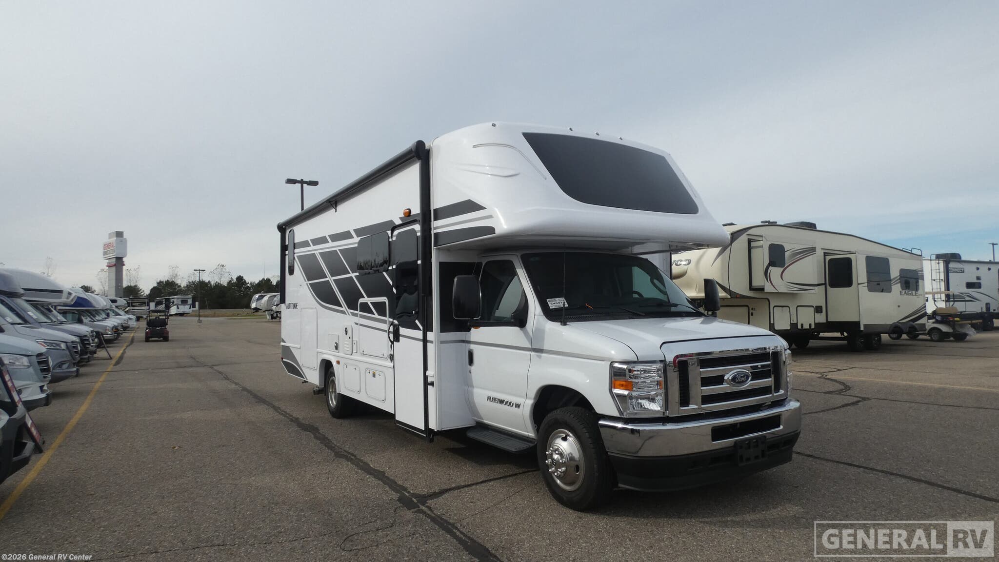 Used 2025 Fleetwood Altitude 27U available in Birch Run, Michigan