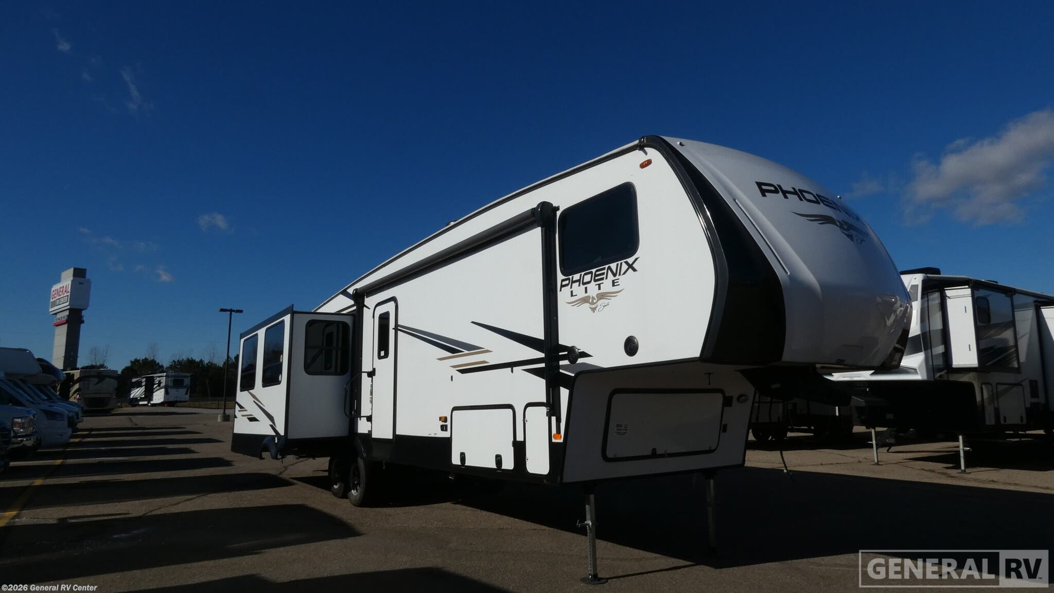Used 2023 Shasta Phoenix Lite 30BHS available in Birch Run, Michigan