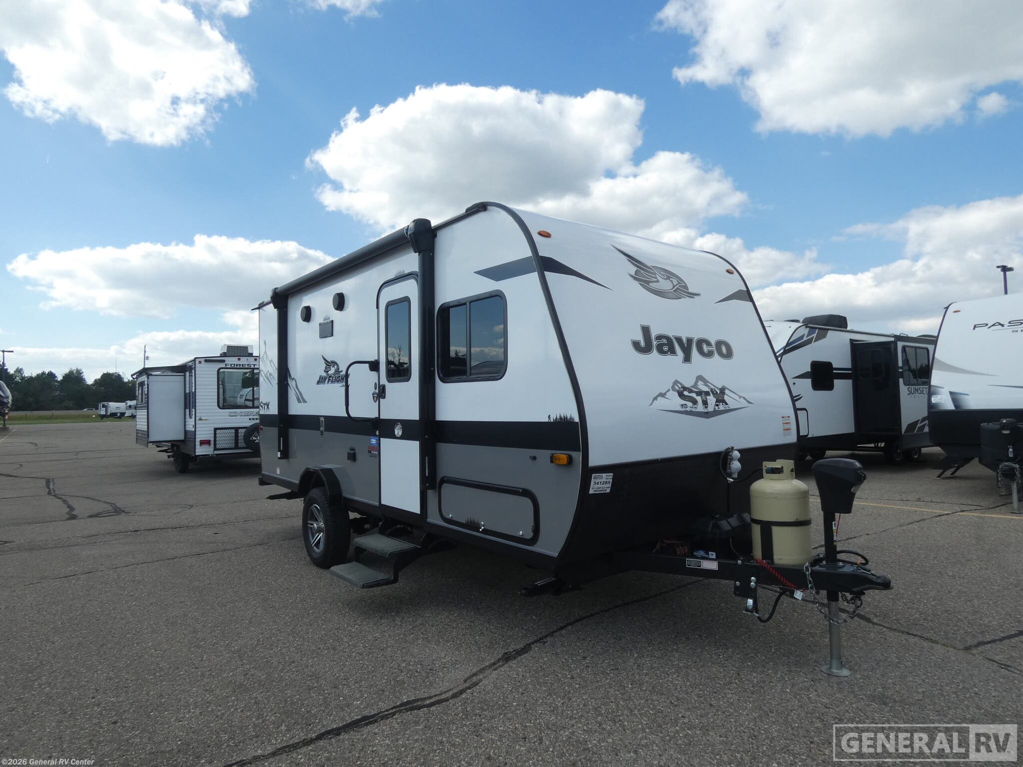Used 2022 Jayco Jay Flight SLX 184BS available in Birch Run, Michigan