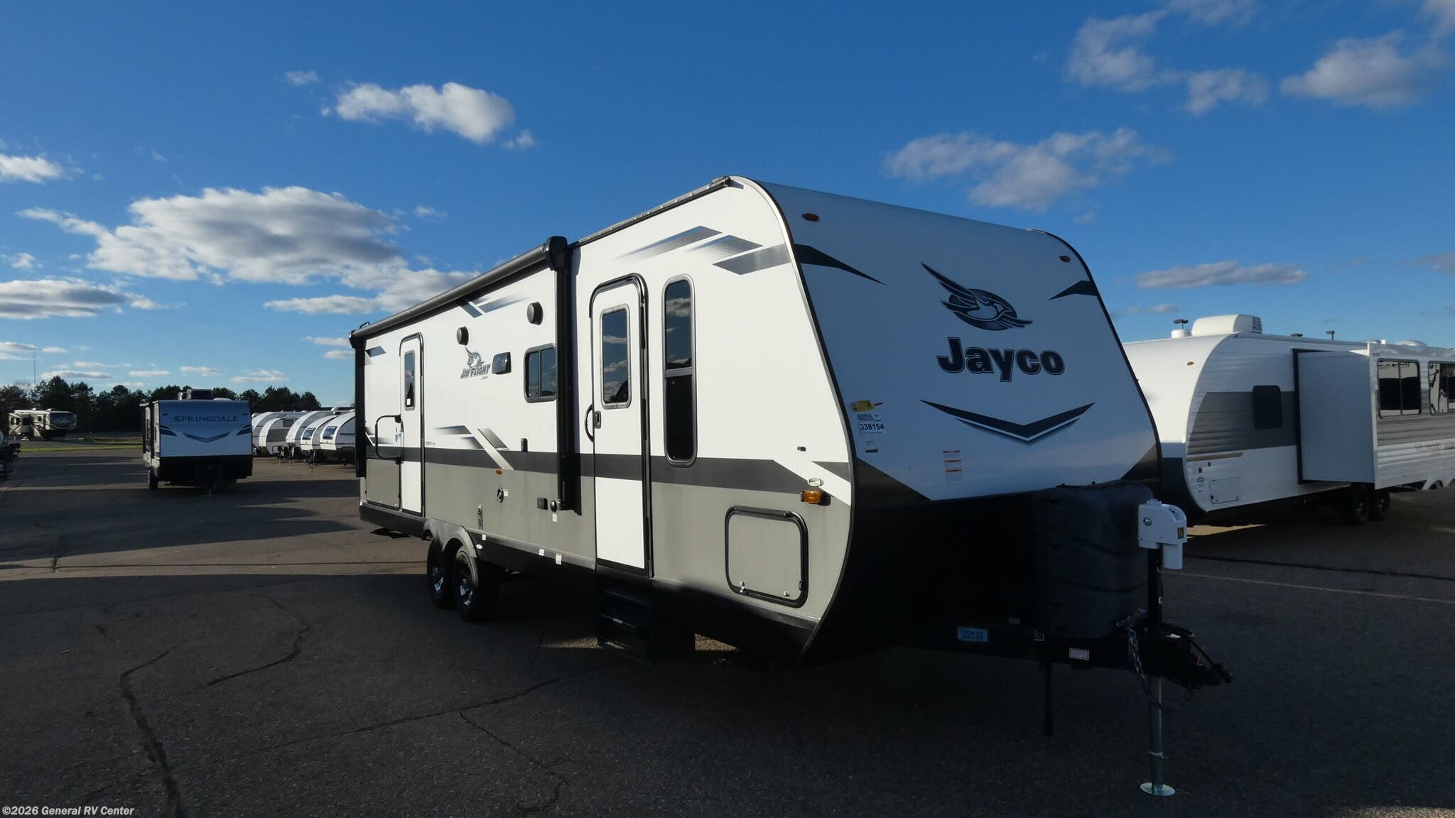 Used 2022 Jayco Jay Flight 28BHS available in Birch Run, Michigan