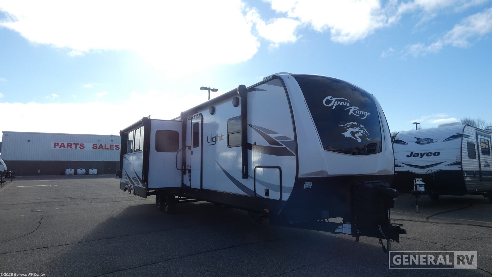 Used 2023 Highland Ridge Open Range Lite 321BHS available in Birch Run, Michigan