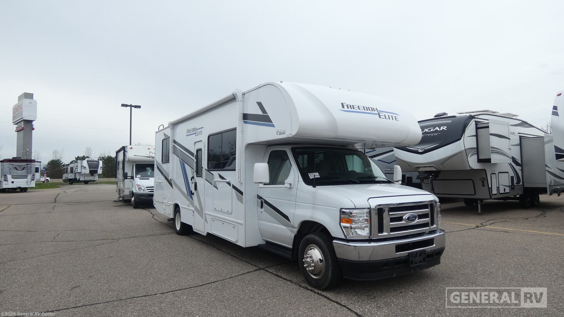 Used 2025 Thor Motor Coach Freedom Elite 28HE available in Birch Run, Michigan