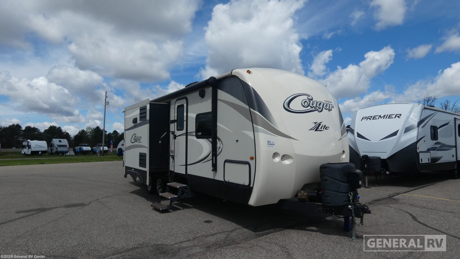 Used 2017 Keystone Cougar 26RBI available in Birch Run, Michigan